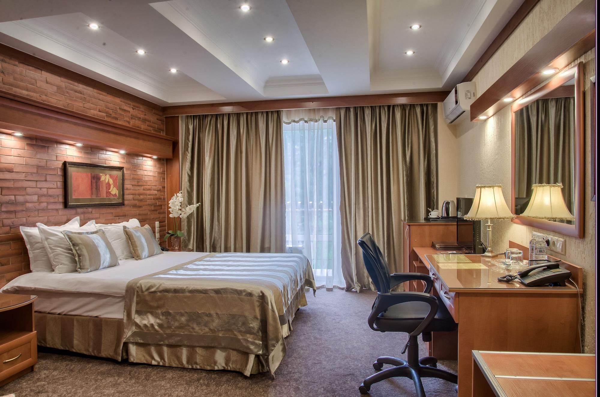 Hotel Uyut אלמטי מראה חיצוני תמונה