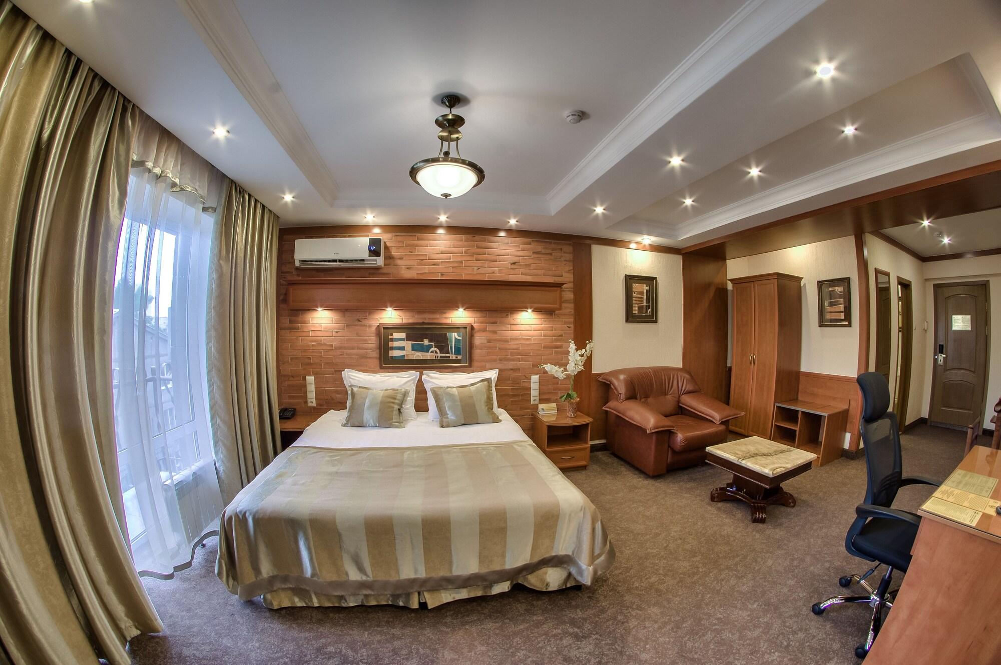 Hotel Uyut אלמטי מראה חיצוני תמונה