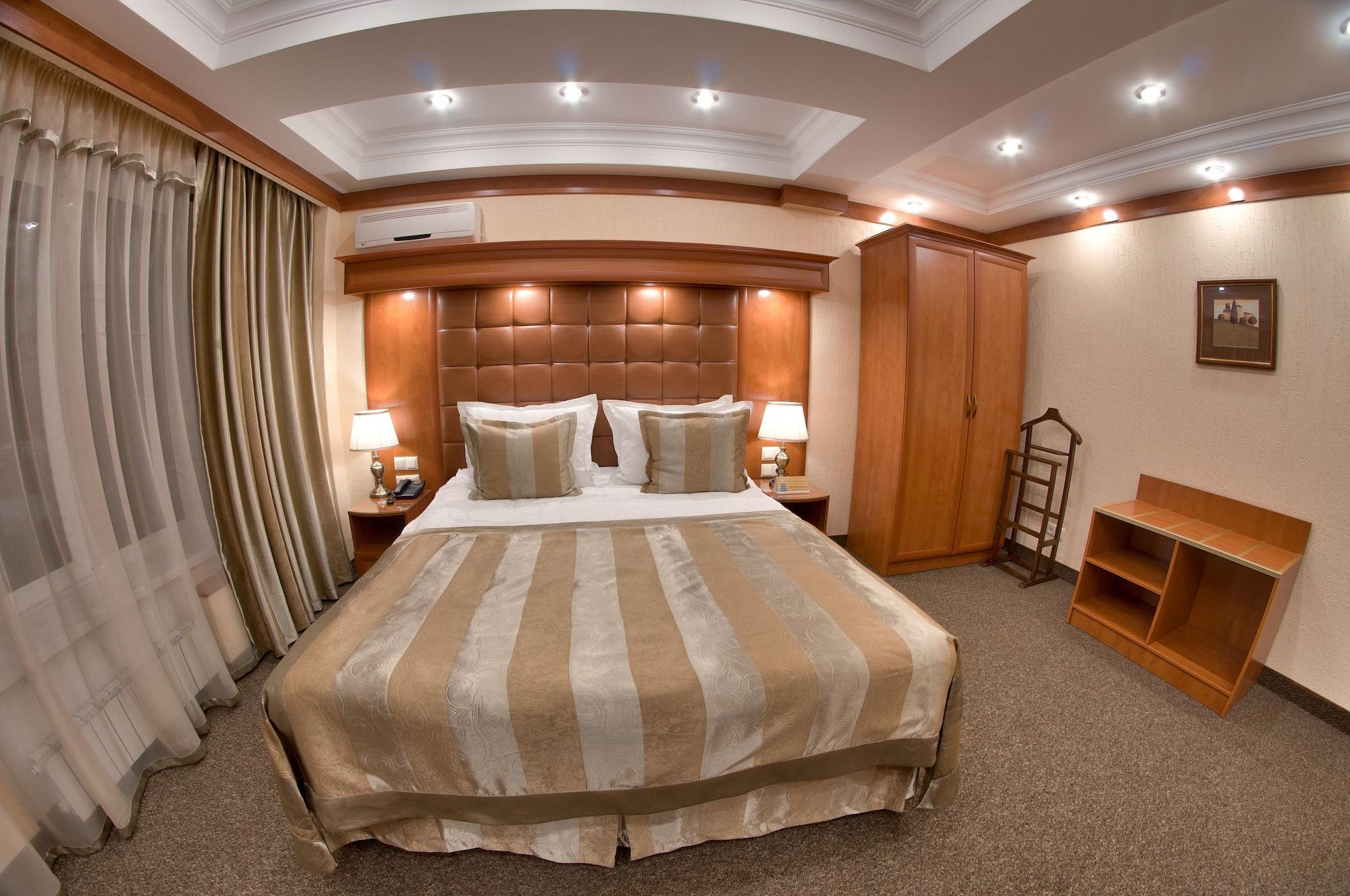 Hotel Uyut אלמטי מראה חיצוני תמונה