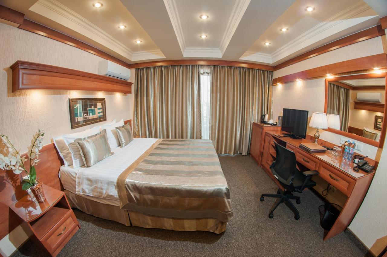 Hotel Uyut אלמטי מראה חיצוני תמונה