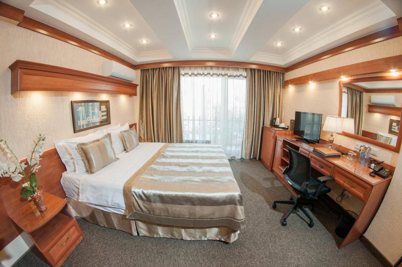 Hotel Uyut אלמטי מראה חיצוני תמונה