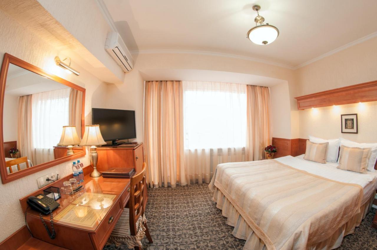 Hotel Uyut אלמטי מראה חיצוני תמונה